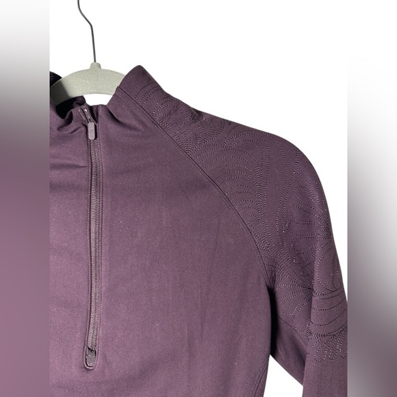 Lululemon Toasty Tech Half Zip Pullover Black Cherry Size 4 - Picture 5 of 9